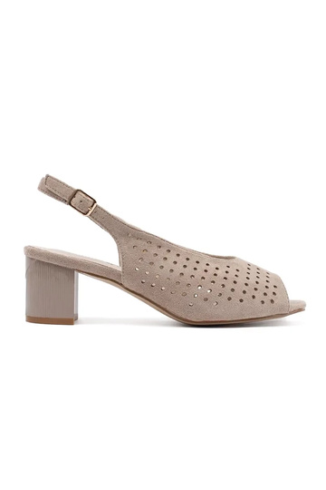 Sandalias de tacón...