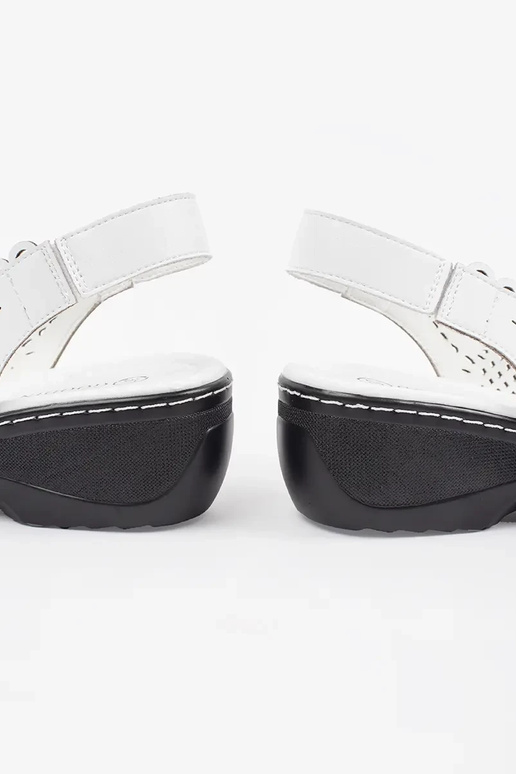 Sandalias de mujer color arena de...