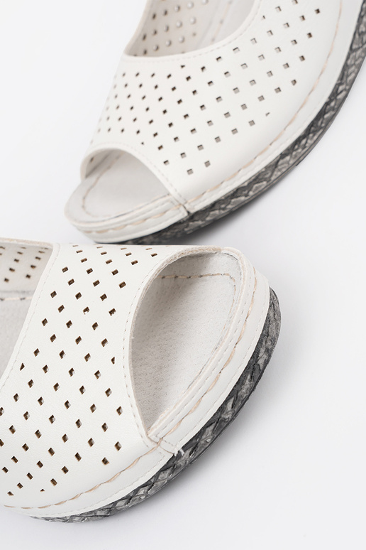 Sandalias caladas color blanco Sandalias caladas color blanco