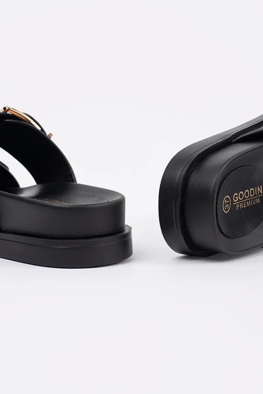 chanclas planas negras con hebillas