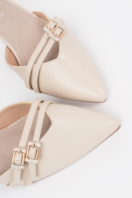 Zapatos de tacón color marfil