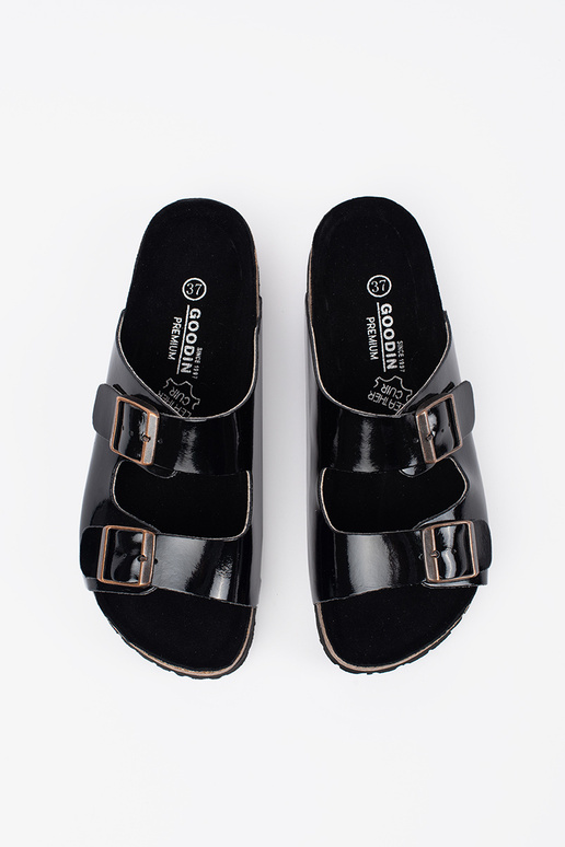 Chanclas negras de mujer en suela plana Chanclas negras de mujer en suela plana