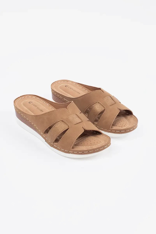 Pantuflas cómodas de cuña baja color...