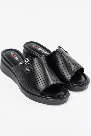 Zapatillas perforadas con... 2