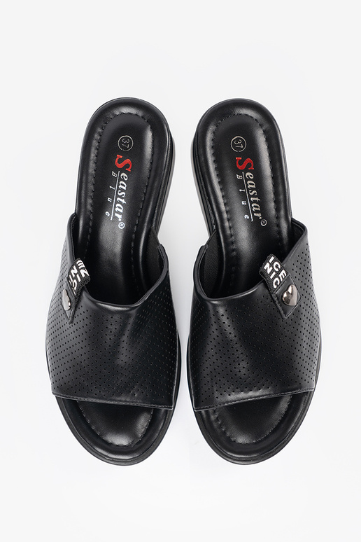 Zapatillas perforadas con plataforma... Zapatillas perforadas con plataforma...