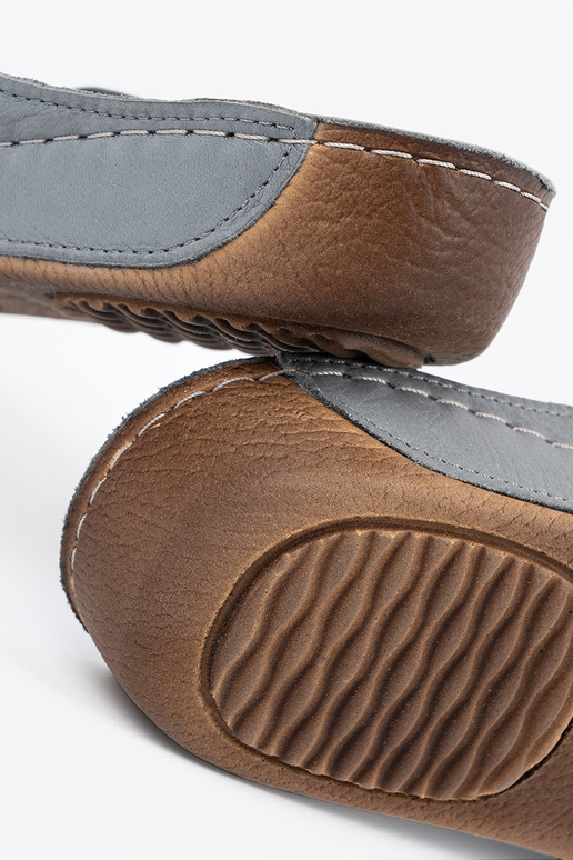 Zapatillas de cuero grises Zapatillas de cuero grises