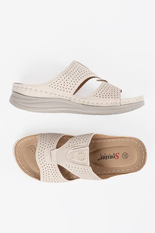 Zapatillas cómodas con equipamiento...