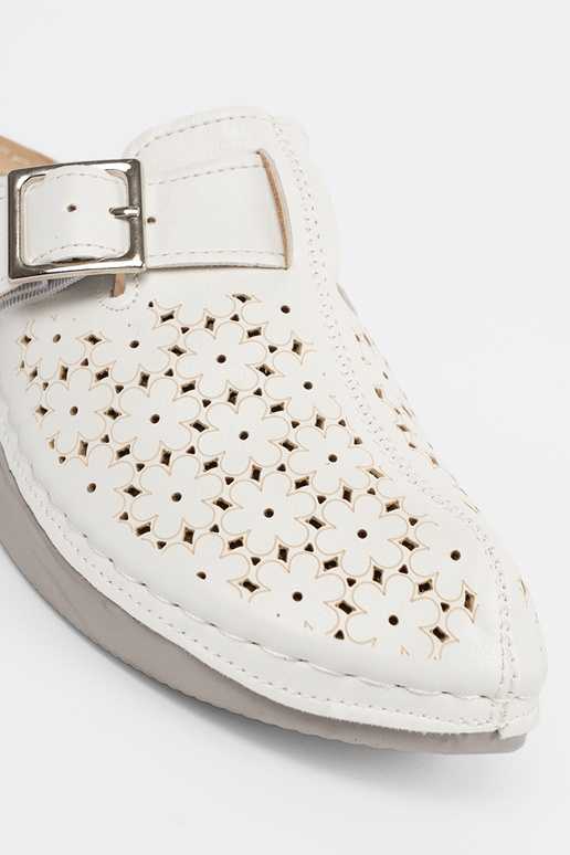 Zapatillas con puntera cerrada y...