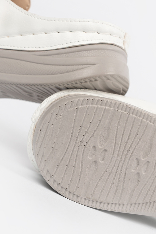 Zapatillas con puntera cerrada y...