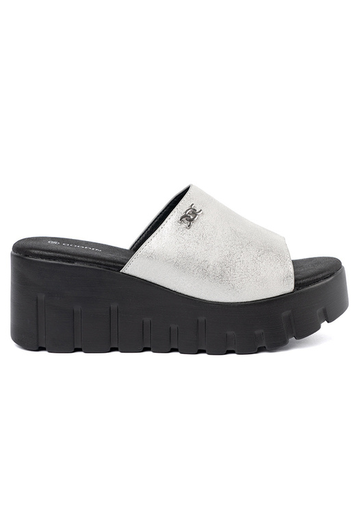 Zapatillas con plataforma negra plateada