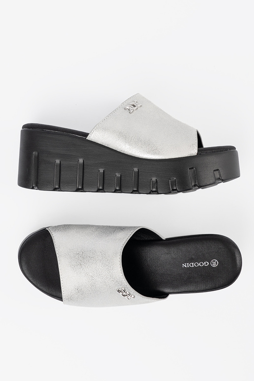 Zapatillas con plataforma negra plateada