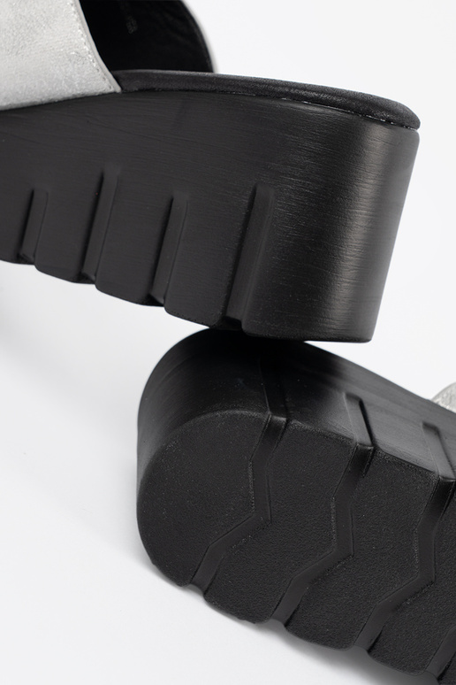 Zapatillas con plataforma negra plateada