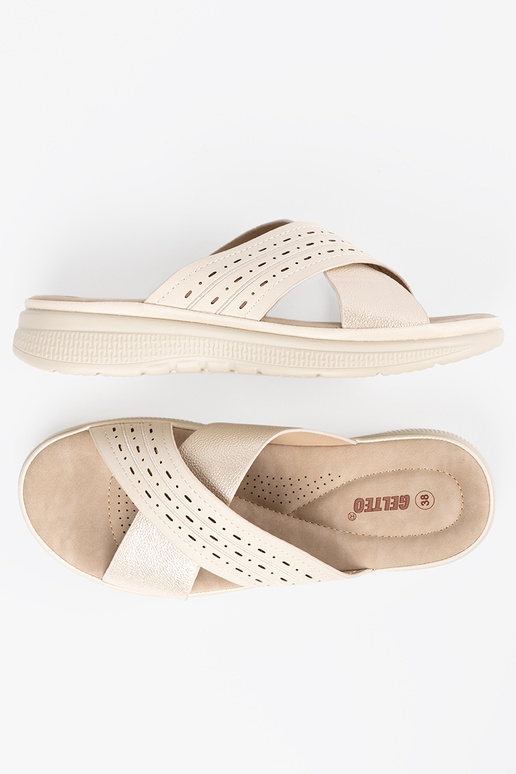 Zapatillas con plataforma color marfil