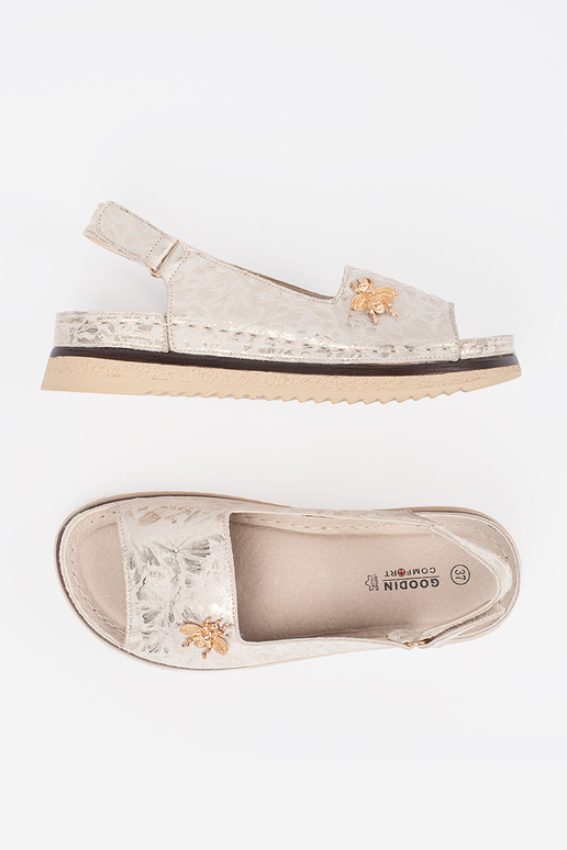 Sandalias color marfil con plataforma...