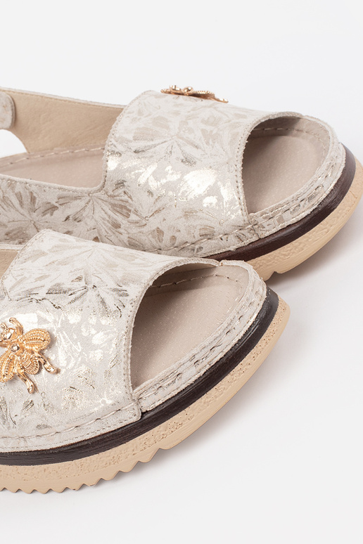 Sandalias color marfil con plataforma...