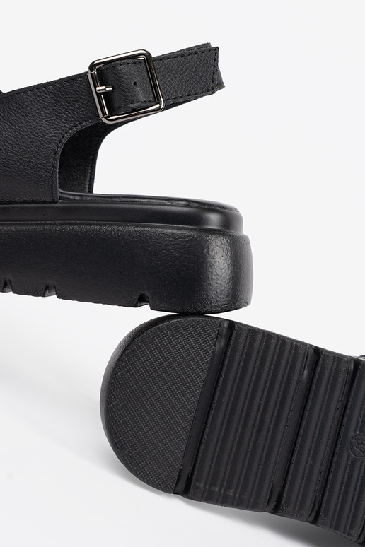 Sandalias clásicas negras con plataforma Sandalias clásicas negras con plataforma