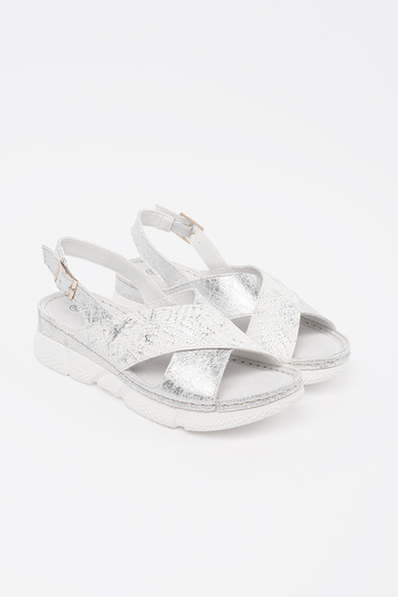 Sandalias planas blancas 2
