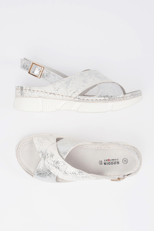 Sandalias planas blancas