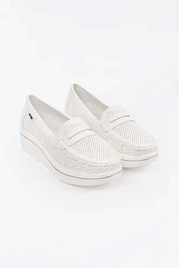 mocasines blancos con suela... 2