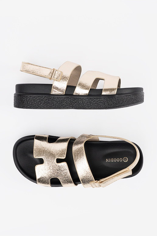 Sandalias clásicas con plataforma...