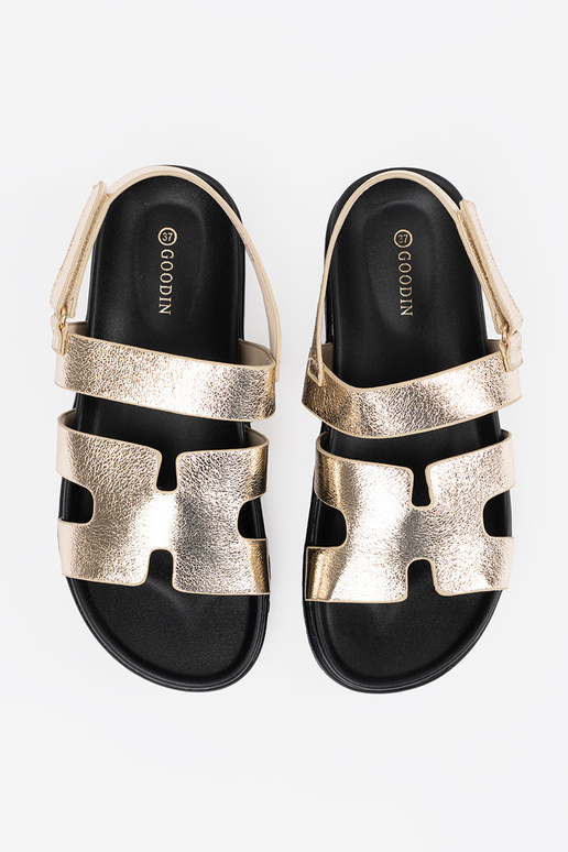 Sandalias clásicas con plataforma...