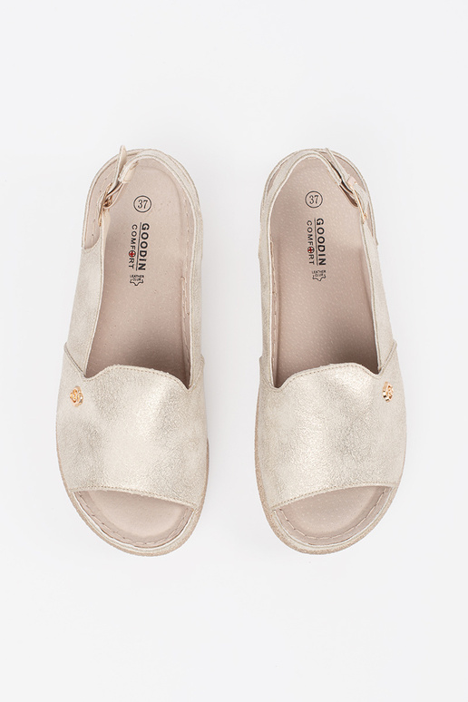 Sandalias color oro con plantilla de...