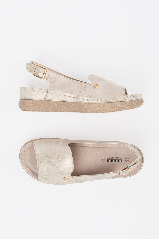 Sandalias color oro con plantilla de...