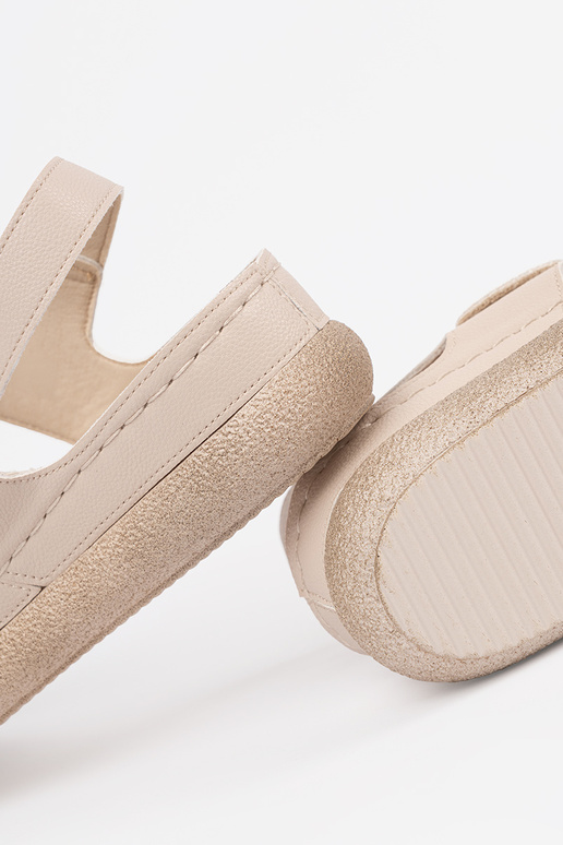 Sandalias de color marfil para mujer...