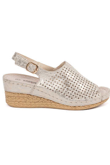 Sandalias color arena