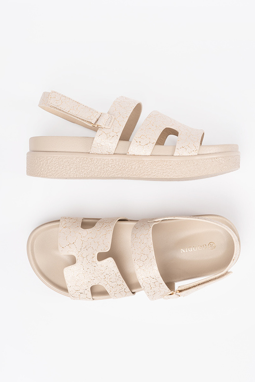 Sandalias clásicas con plataforma...