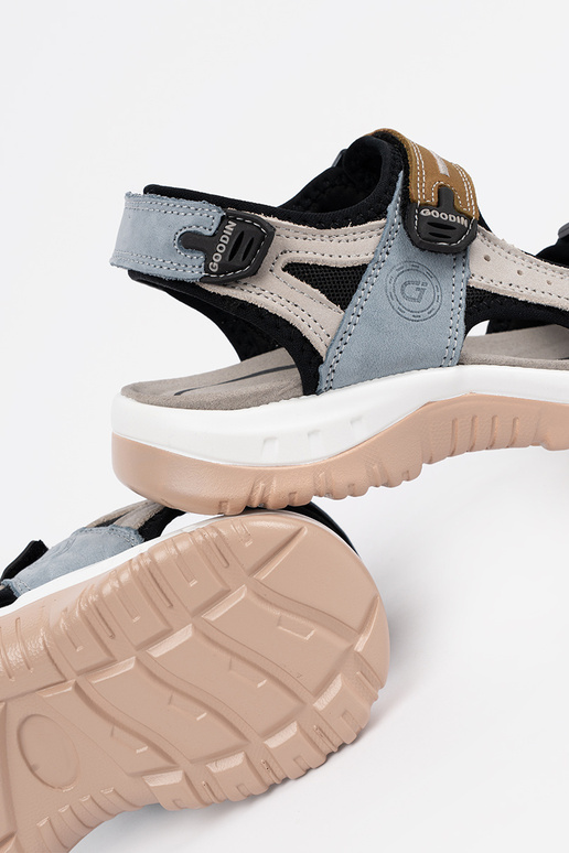Sandalias deportivas de varios colores Sandalias deportivas de varios colores