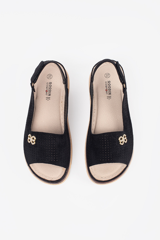 Sandalias suaves con elementos de... Sandalias suaves con elementos de...