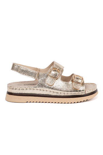 Sandalias doradas con...