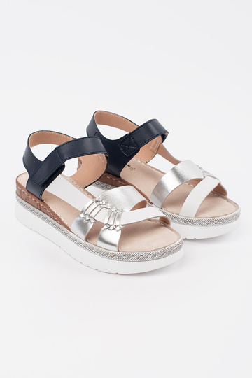 Sandalias con plataforma... 2