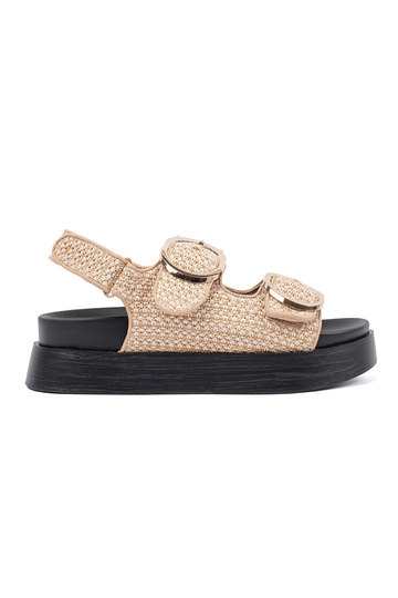 Sandalias con plataforma en...
