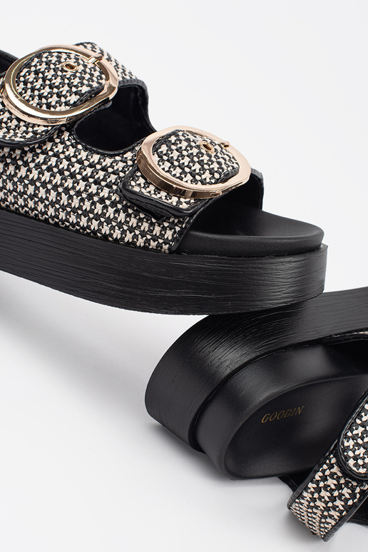 Sandalias con plataforma en negro y...