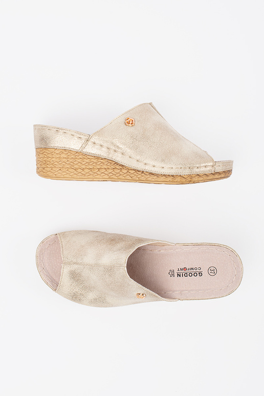 Zapatillas de mujer con cuña dorada Zapatillas de mujer con cuña dorada