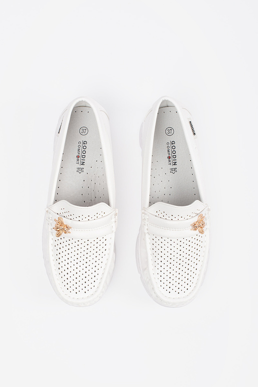 Mocasines calados color marfil