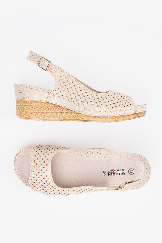 Sandalias de encaje color arena