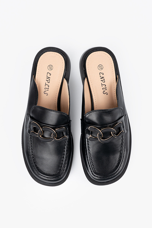 Zapatillas negras de piel sintética...