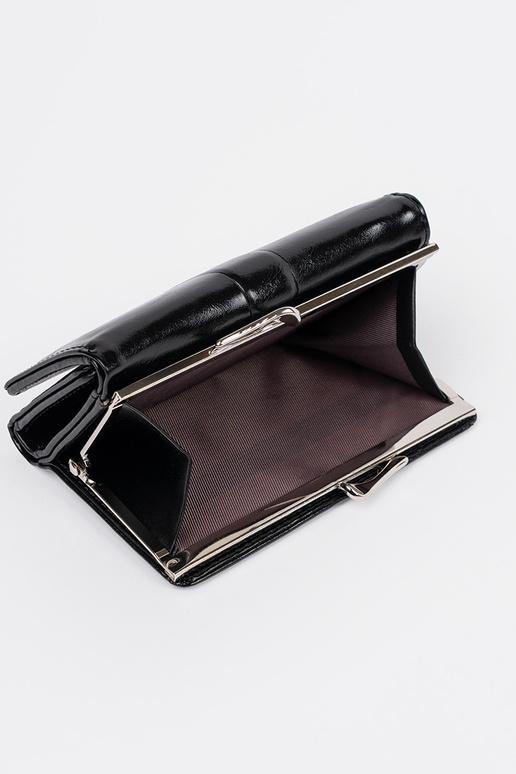 Cartera negra de mujer de piel sintética