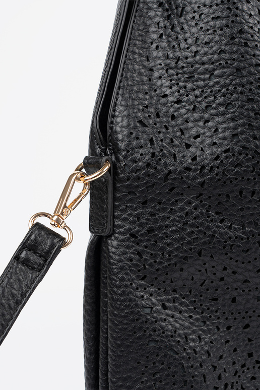 Bolso tipo calado negro