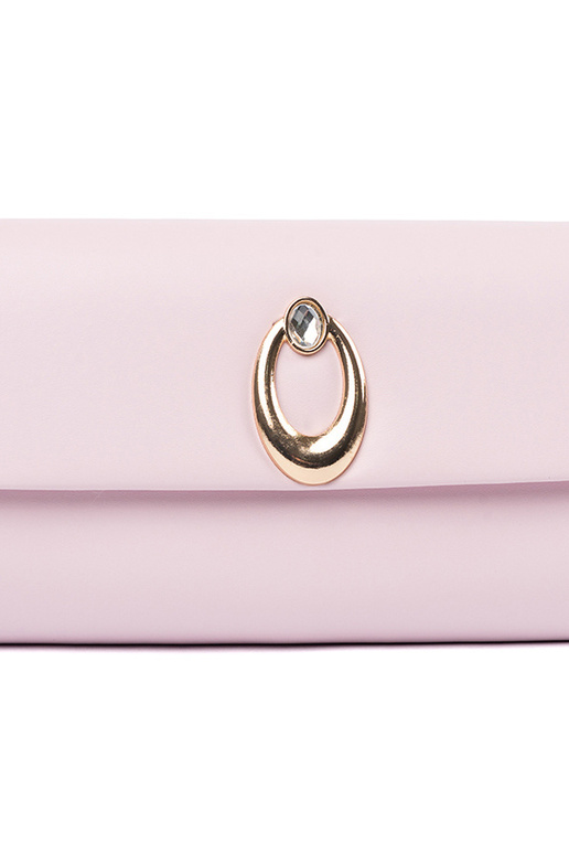 Bolso rosa tipo sobre con elementos...