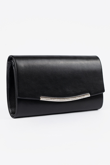 Bolso negro con cadena 2