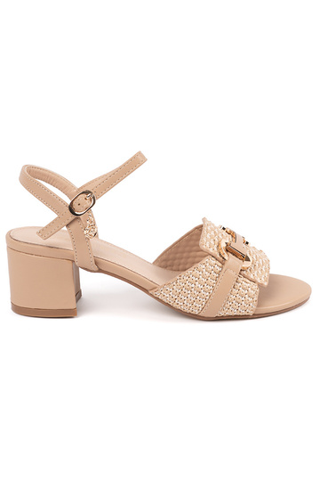 Sandalias color arena para...