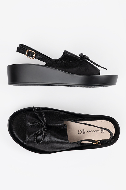 Sandalias negras para mujer en... Sandalias negras para mujer en...