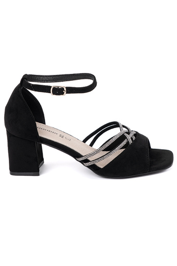 Sandalias de ante negras...