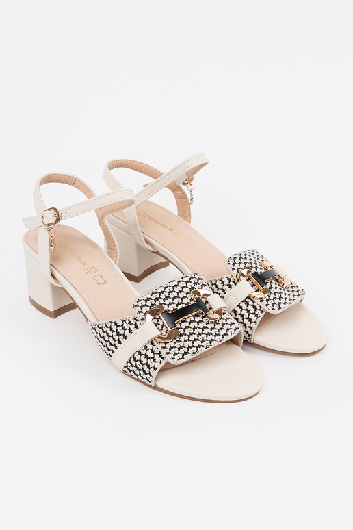 Sandalias blancas para mujer con...