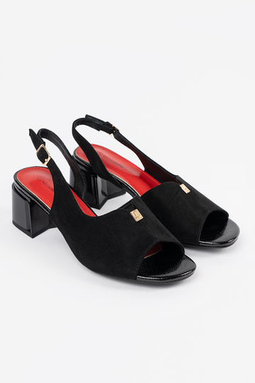 Sandalias de ante negras... 2