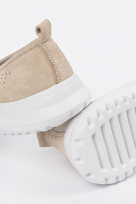 Mocasines de cuero color arena con... Mocasines de cuero color arena con...